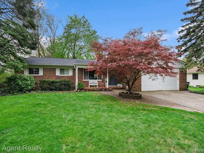 1760 Willowood Rd, Rochester Hills, MI, 48307