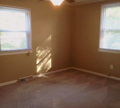 5th image of 1813 Winget St