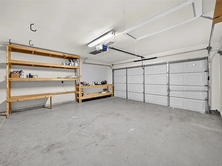 20515 Spring Bluff Ln — Photo 22
