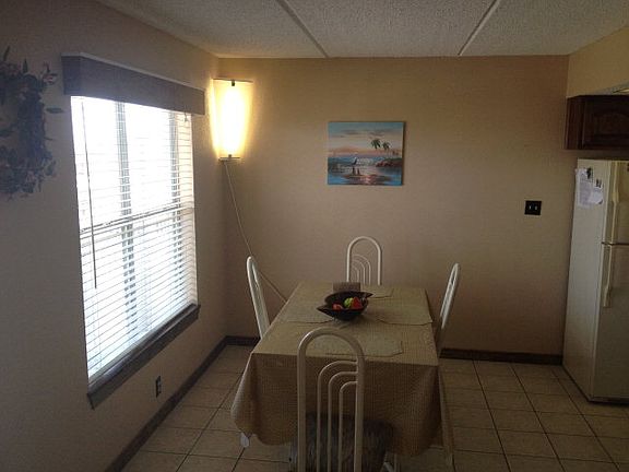 5th image of 123 E Amberjack St #302