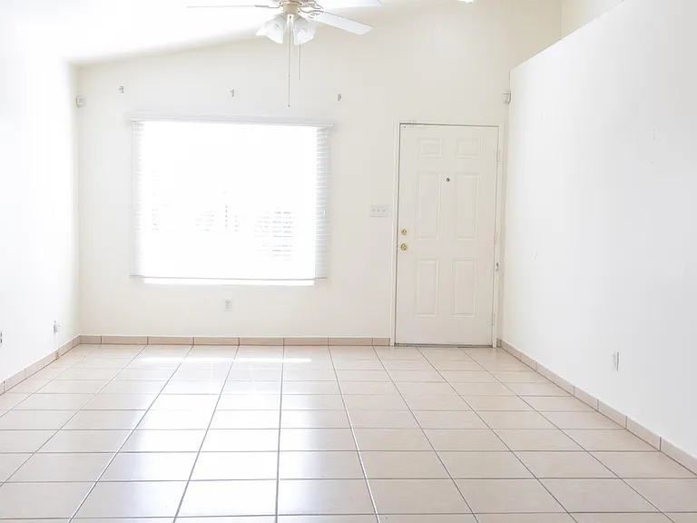 1228 Evadonna Rd — Photo 5
