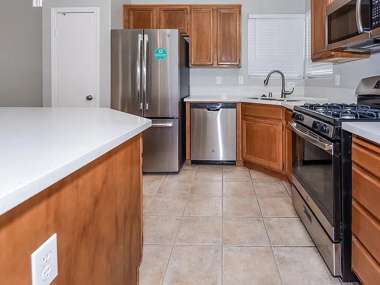 2407 Tropical Sands Ave — Photo 7