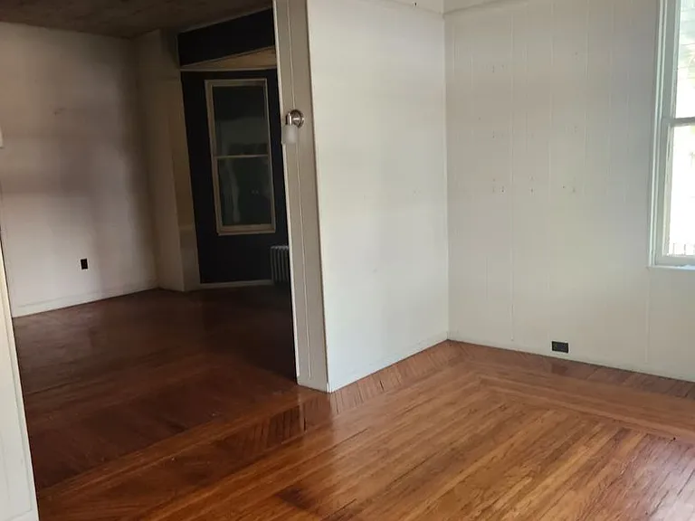 2526 Broad Ave — Photo 16