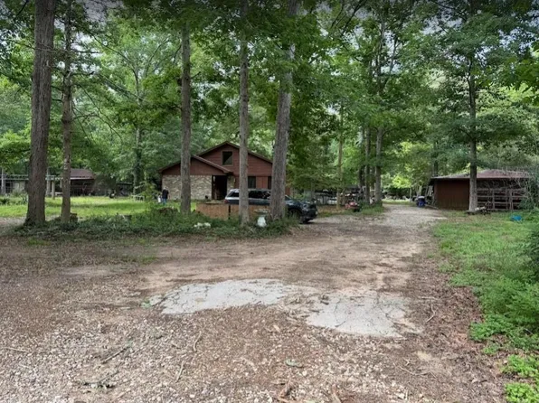 10684 Champion Village Dr, Conroe, TX 77303