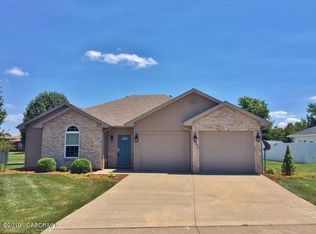 1390 Jessica Ln, Fulton, MO 65251