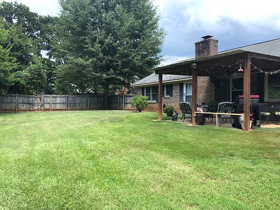 2nd image of 7550 Marigold Ln