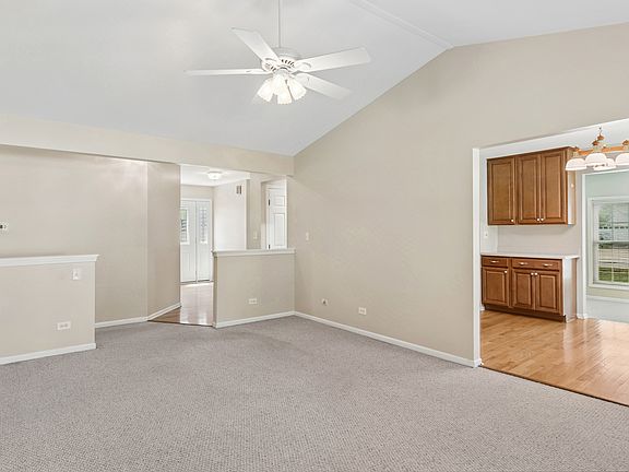 5th image of 217 Meadowview Ln