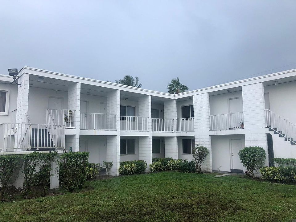 1st image of 660-670-680 NE 88th St