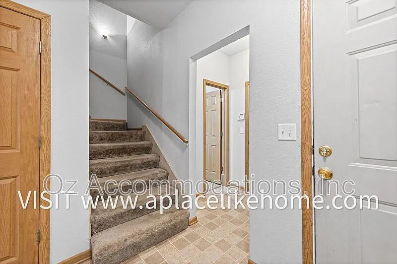 3 bed, 3.5 bath, 1600 sqft, $1,495 — Photo 4