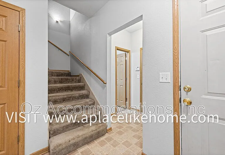 3300 N 103rd Pl — Photo 4