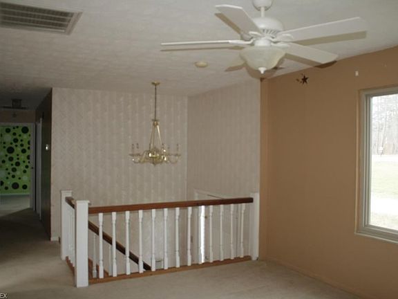 3rd image of 137 Tribett Ln
