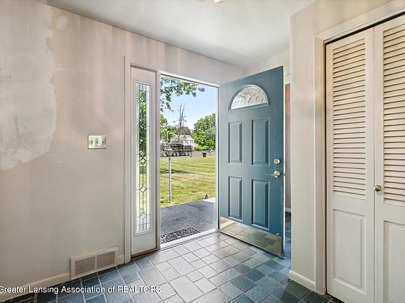 5th image of 5749 Delta River Dr