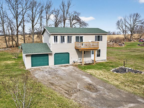 3rd image of 10568 Woodbrook Dr
