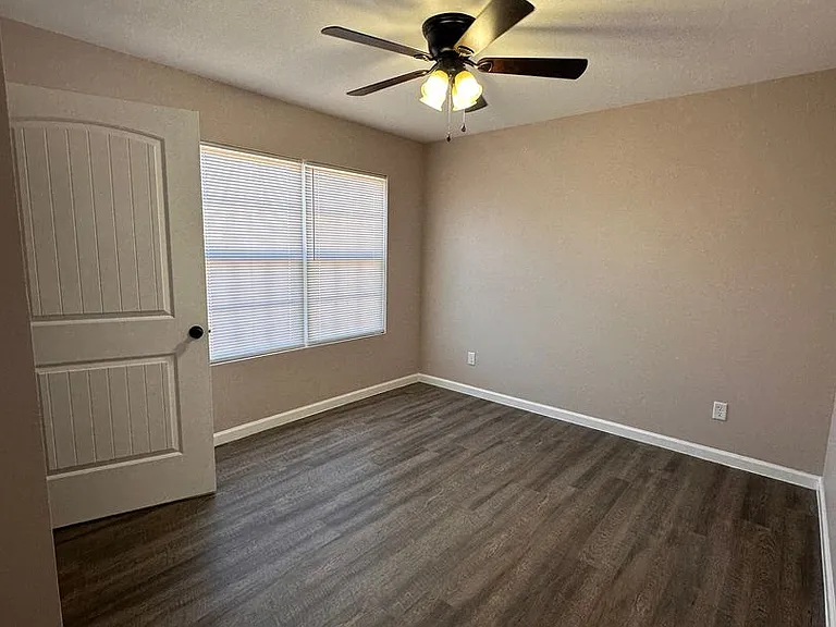 1228 Orange St — Photo 10