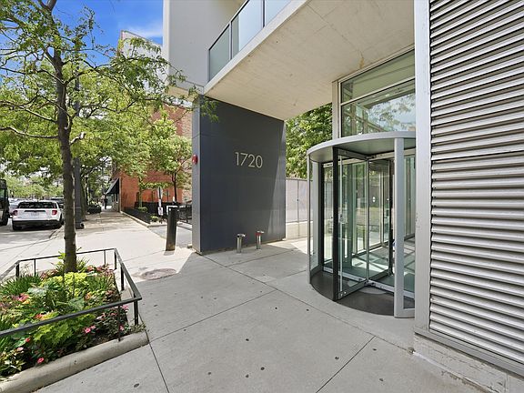 2nd image of 1720 S Michigan Ave APT 2809