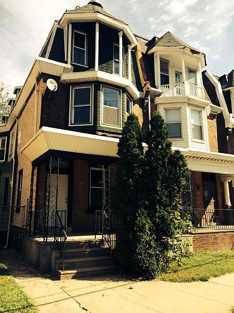 1st image of 4545 Pulaski Ave