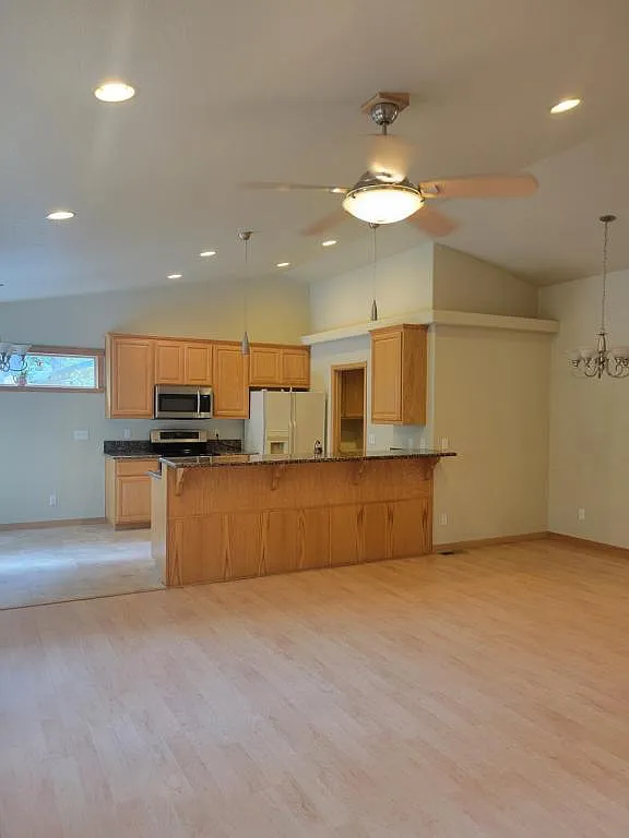 5430 Wisteria Rd — Photo 4