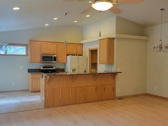 4th image of 5430 Wisteria Rd