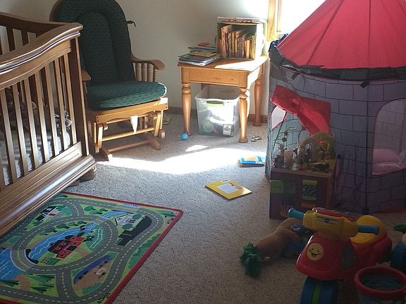 2nd bedroom