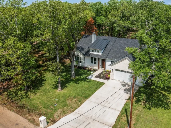 203 Cedarwood Dr, Enchanted Oaks, TX 75156