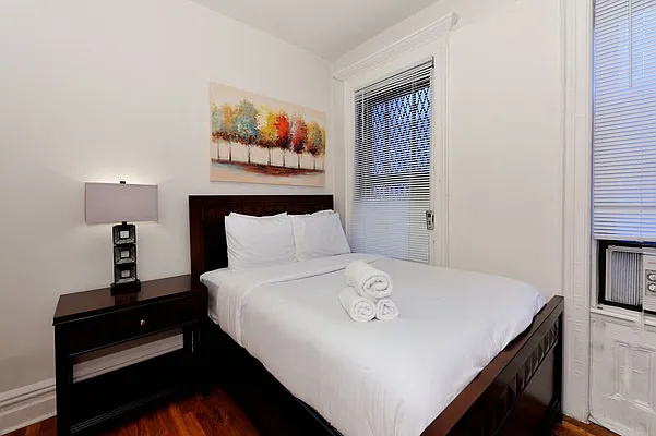 Rented by Eisenberg Exclusives | media 88