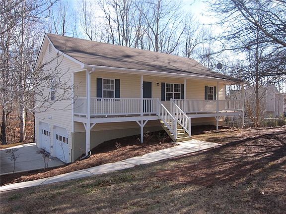 2nd image of 434 Spring Leaf Dr