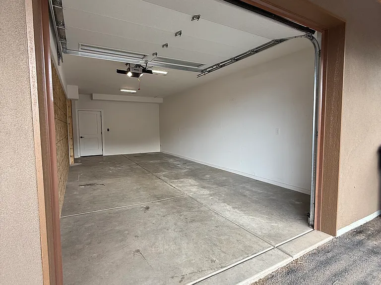 382 Taylor St — Photo 13