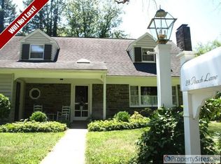 28 Peach Ln, Lancaster, PA 17601