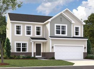 570 Village Pointe Cir, Waterford Township, MI 48328