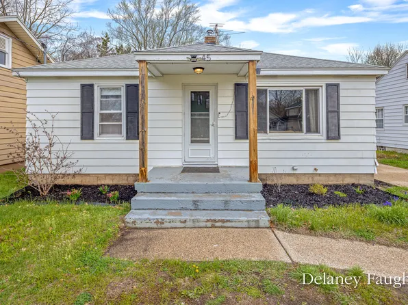 45 32nd St SE, Wyoming, MI 49548
