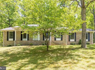 271 Hanging Tree Rd, Winchester, VA 22603
