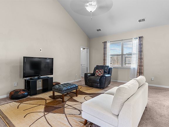 5th image of 3005 Parker Rd