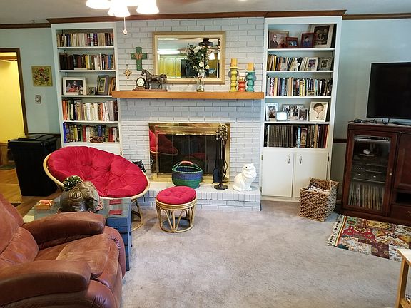 5th image of 1910 Pinemont Cir