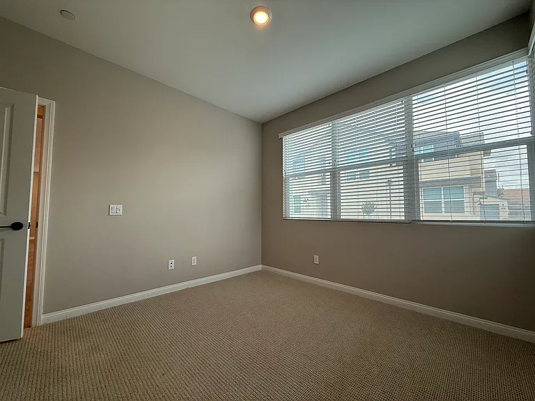 1681 Whitmore Loop — Photo 7