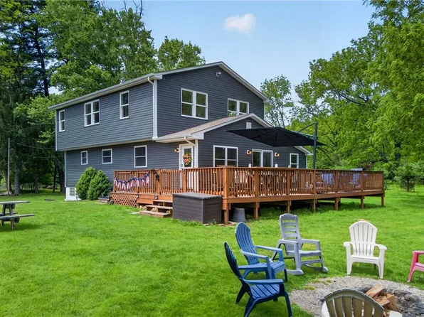 145 Robinson Pl, Karns City, PA 16041