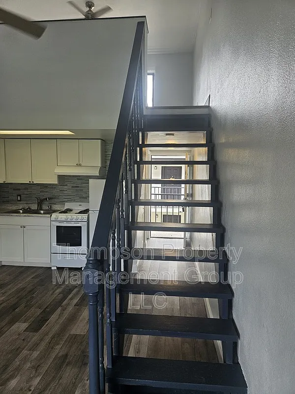 1 bed, 1.0 bath, 518 sqft, $875 — Photo 2