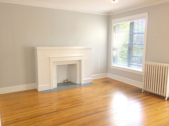 5th image of 6442 N Bosworth Ave