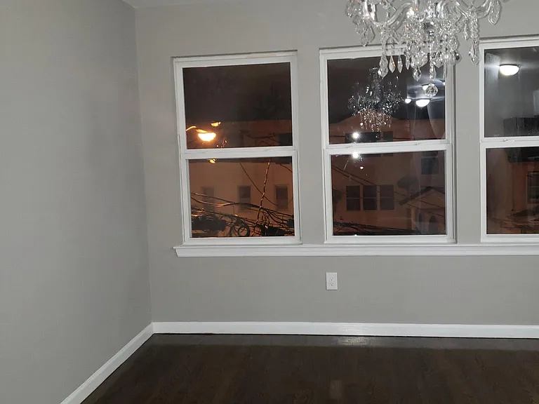 1086 William St #2 — Photo 15
