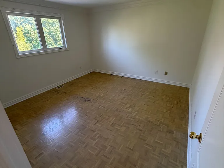 46 Ruscoe Cres — Photo 32