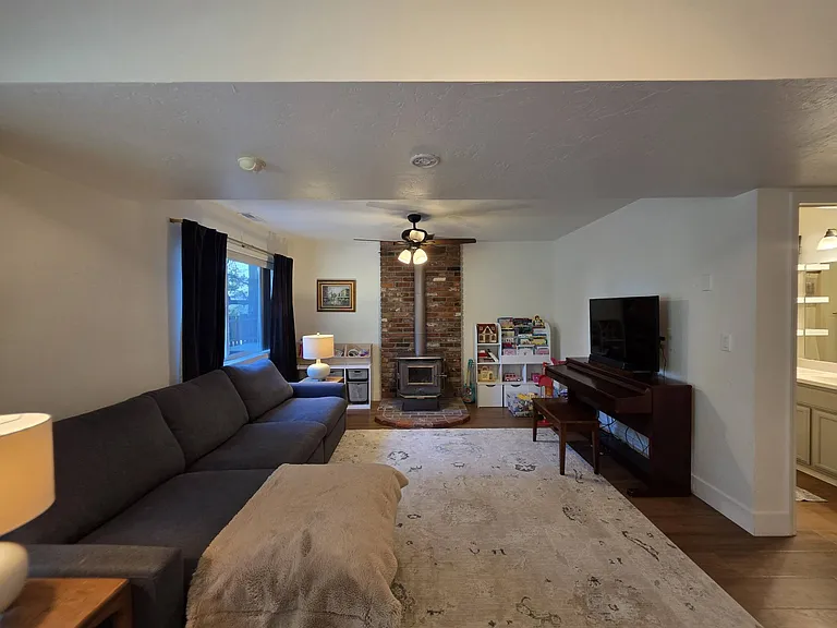 265 Joshua Rd — Photo 16