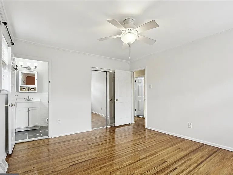 2678 Tremont St #1 — Photo 10