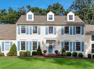 40 Rustic Trl, Flemington, NJ 08822