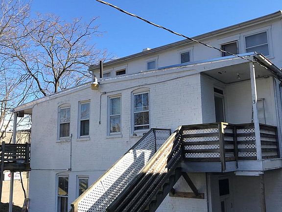 2nd image of 133 133-135 Summit Ave