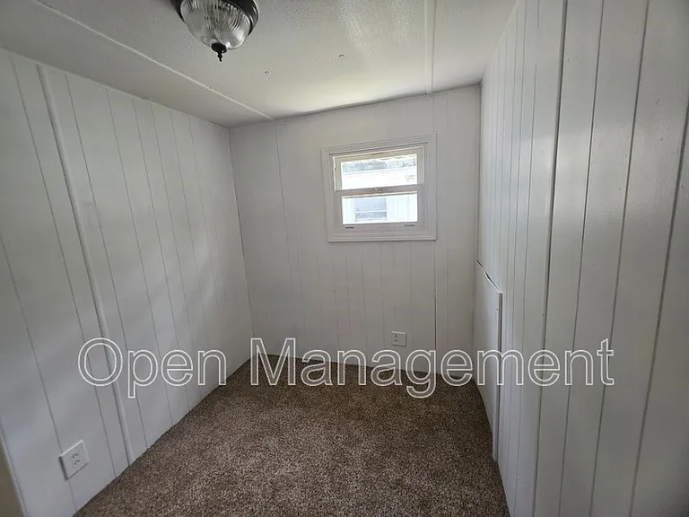 2668 Chateau Dr #11 — Photo 9