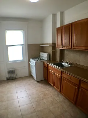 Rented by Bond New York | media 16