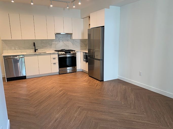 1st image of 3227 Saint Johns St