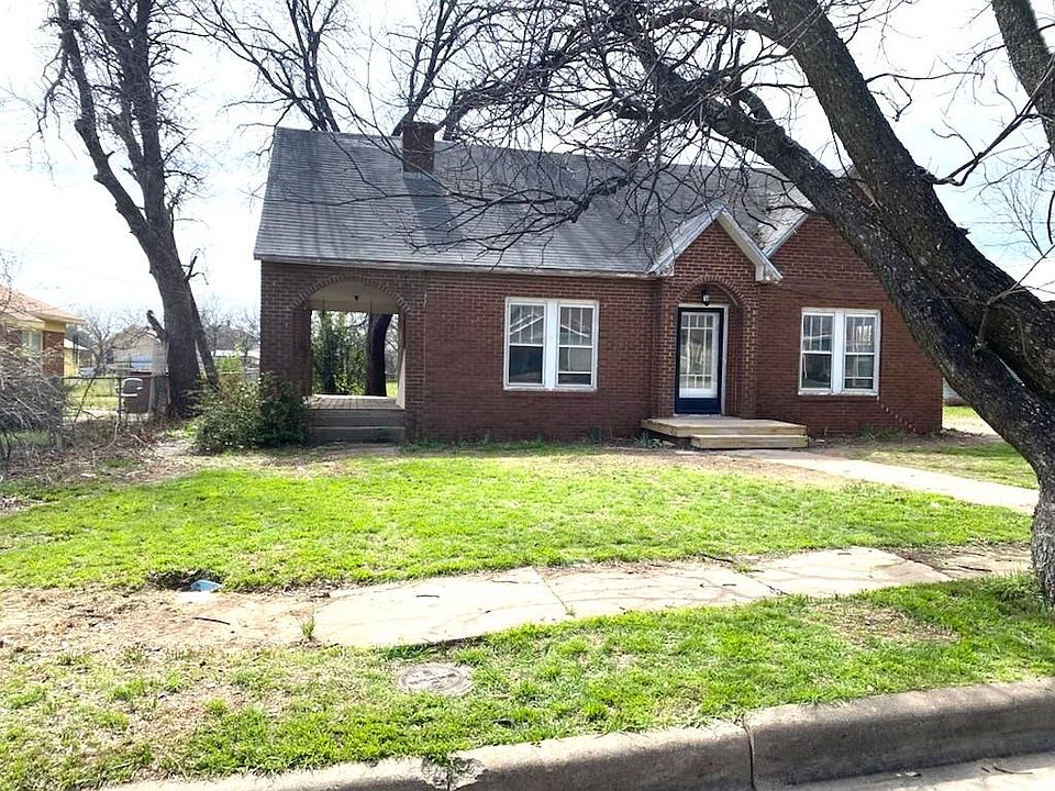 903 W Liveoak St, Coleman, TX 76834 Zillow