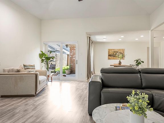 5th image of 11743 Wickhollow Ln