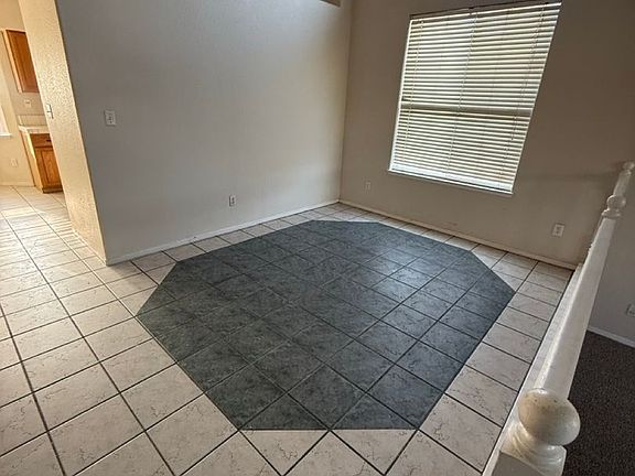 5th image of 8621 Beaver Dr