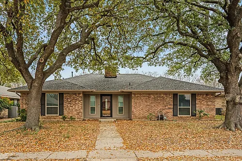 311 Gwendola Dr Photo 1